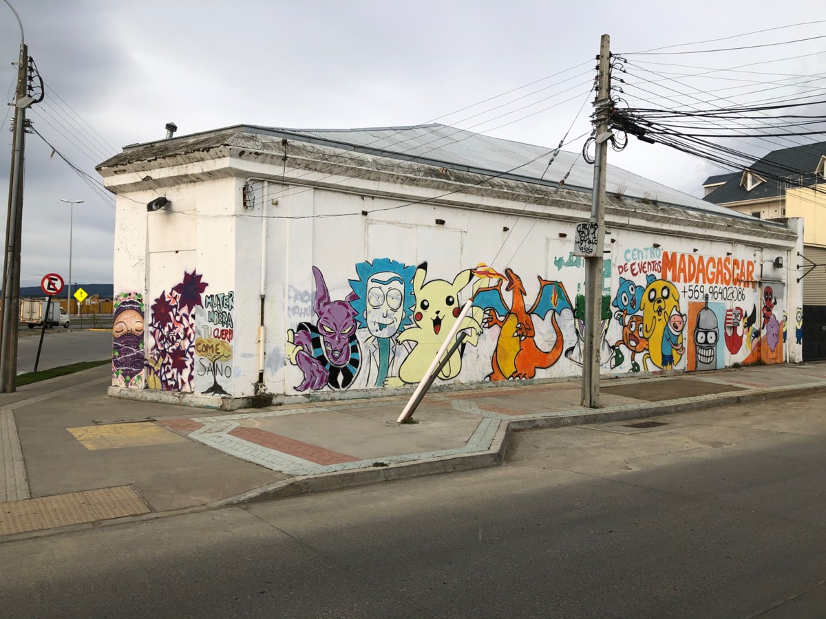 Punta Arneas, Chili beach front mural